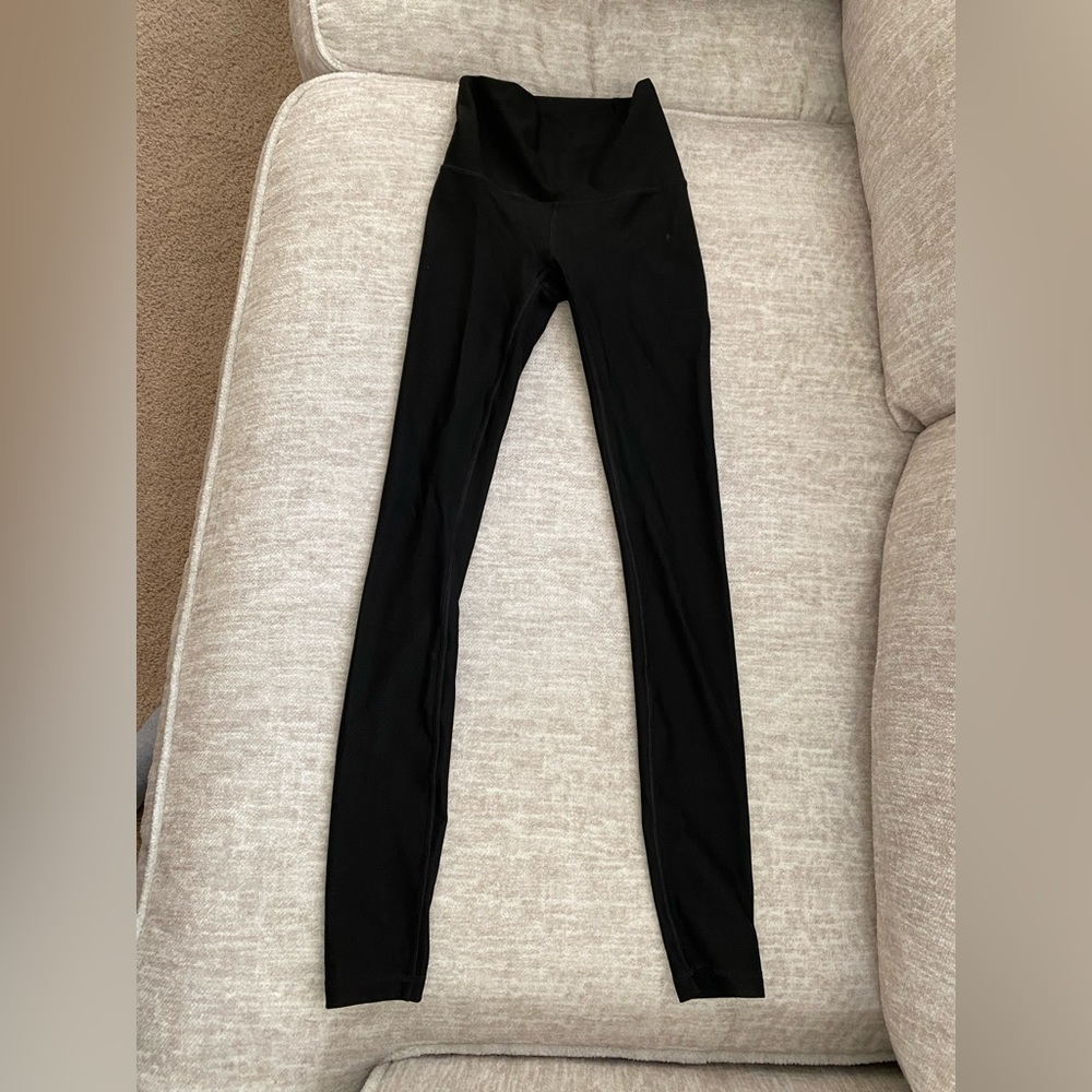 Lululemon Black Leggings Size 2 (Style Unknown)